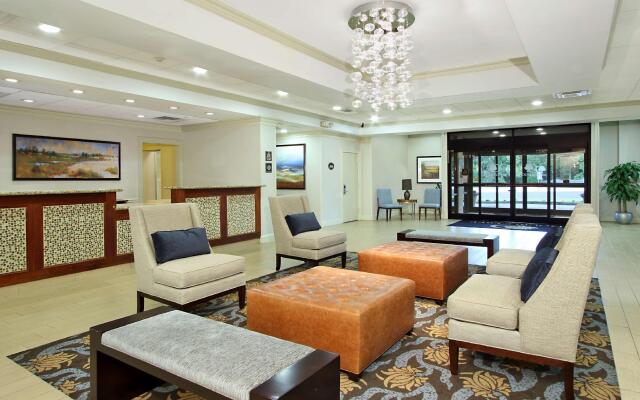 DoubleTree by Hilton Mahwah