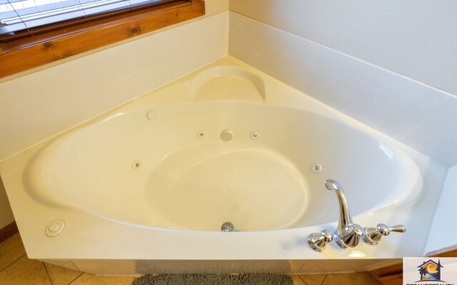 Forest Heights Lodge 6 Bedroom Condo