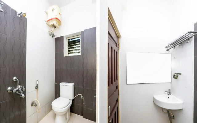 OYO 4526 Jaydev Vihar