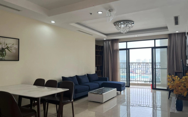 Vinhomes Royal City Luxury Apartment 3 Br