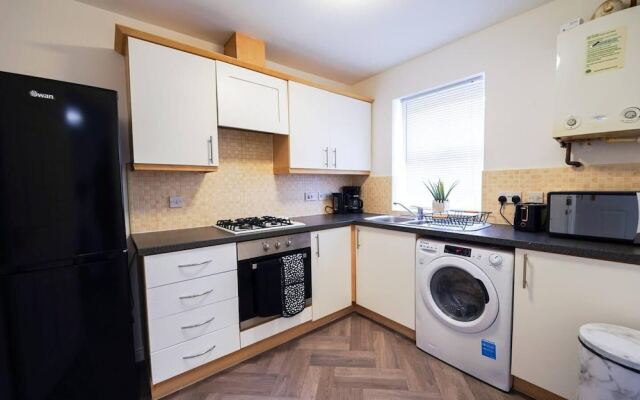 Immaculate 4-bed House in Kings Norton