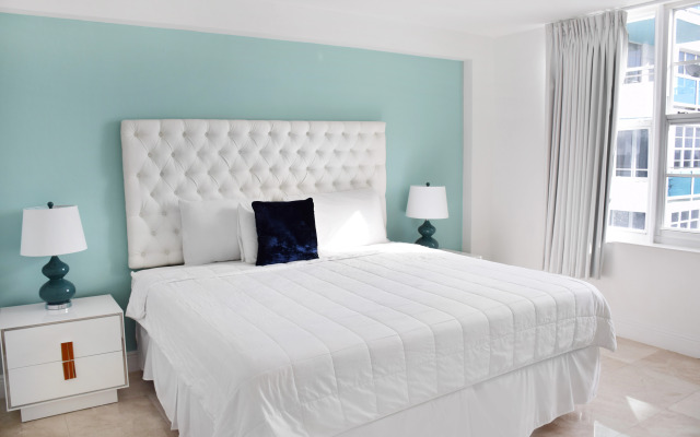 Seacoast Suites on Miami Beach