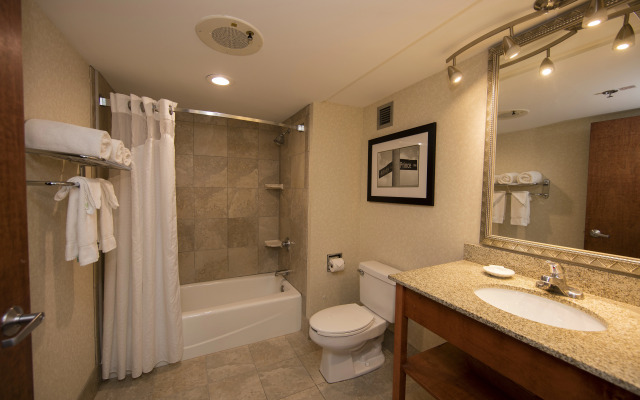 Holiday Inn Athens-University Area