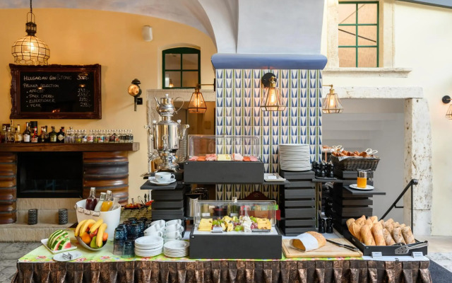 Maison Bistro & Hotel