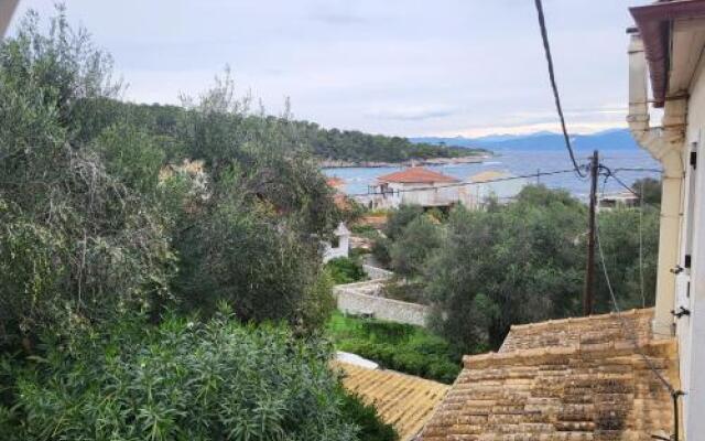 Yiannas Studio