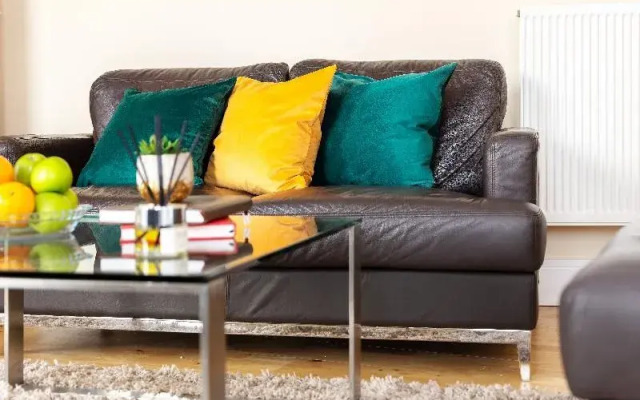 Luxurious Lanterns Court Two-Bedrooms Apartments