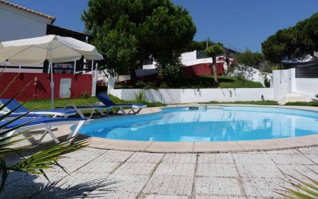 Villa Charneca