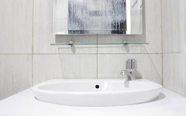 Modern Chic Studio Apartment at Tamansari La Grande near BIP