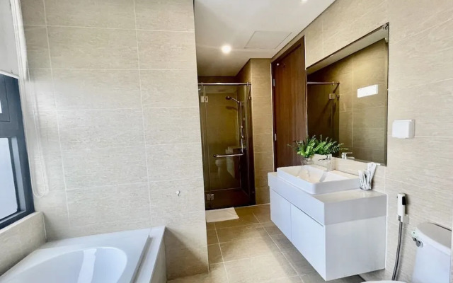 Cindy Vinhomes Skylake Apartments
