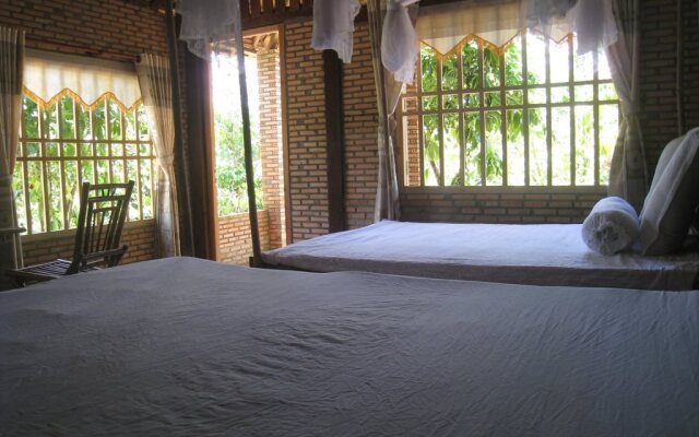 Cat Tien River Lodge