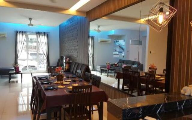 Shamrock Villas Corner OR Seaview