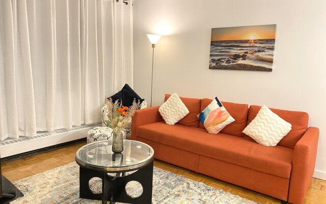 Stylish 1 Bdr Apartment! on Donmills and Eglinton