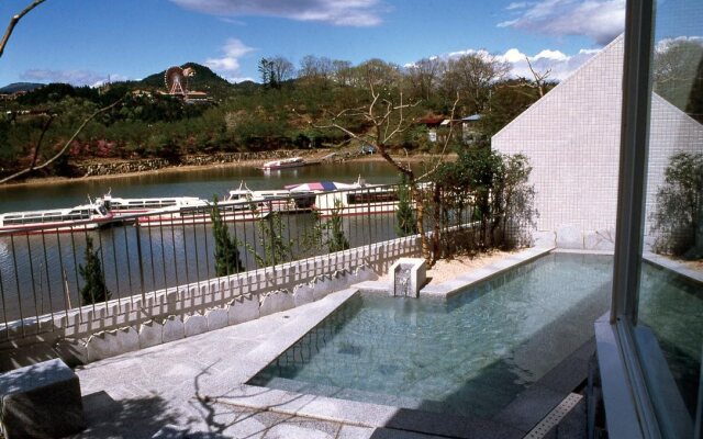 Ooedo Onsen Monogatari Premium Enakyo