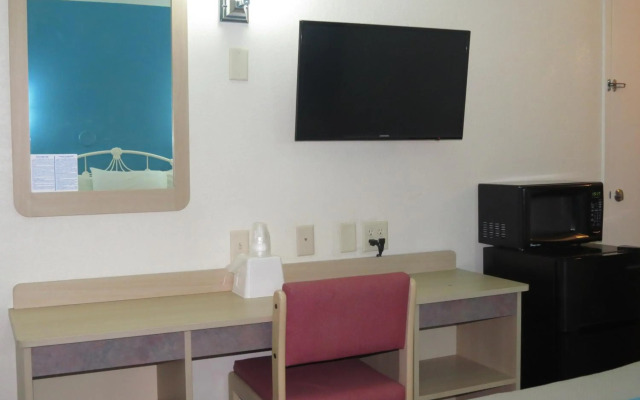 Motel 6 Mitchell, SD