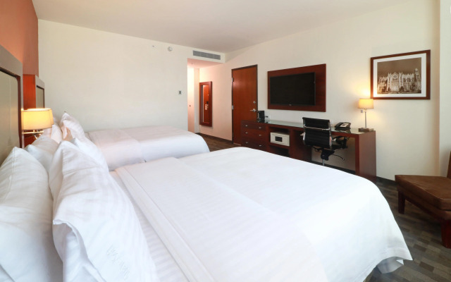 Holiday Inn Leon Plaza Mayor by IHG