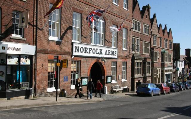 Norfolk Arms Hotel