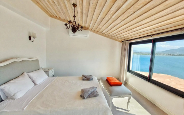 Ece Hotel Sovalye Island