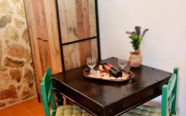 Meandros Suite in Old Town