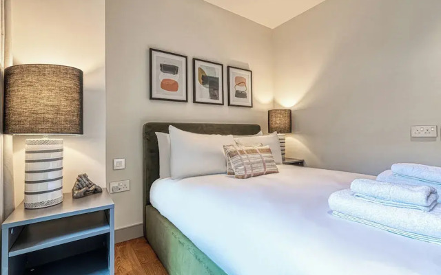 Luxury flats near Big Ben and London Eye