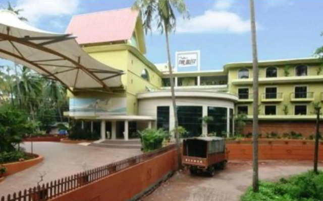 Neelams The Glitz