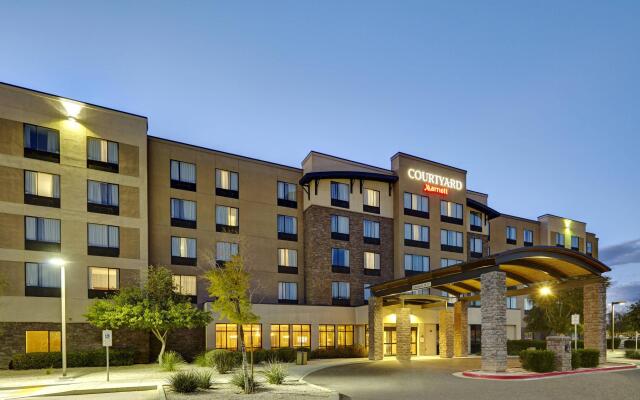 Courtyard by Marriott Phoenix North/Happy Valley