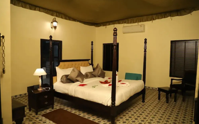 The Pench International