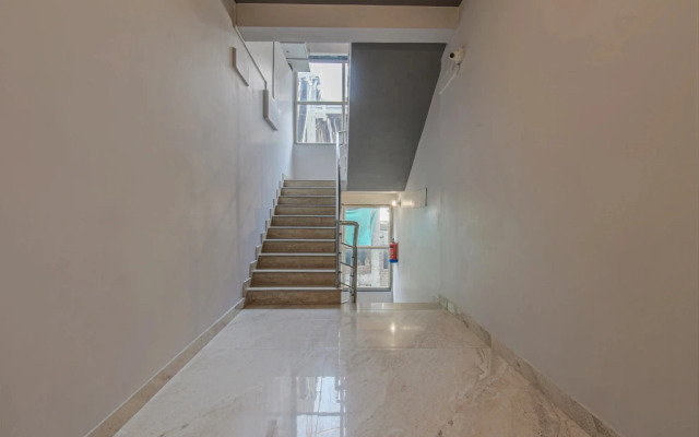 Super OYO Flagship Ag Colony