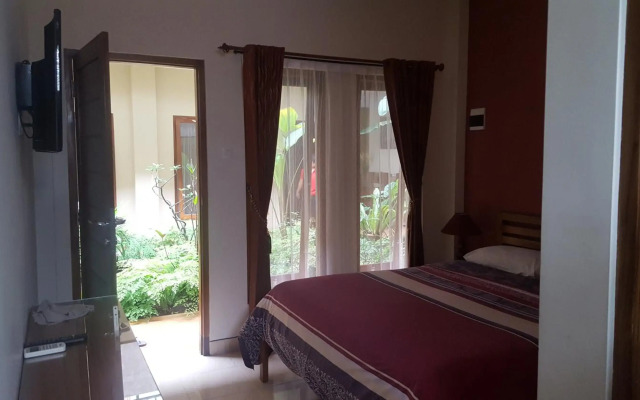 Aloha Hotel