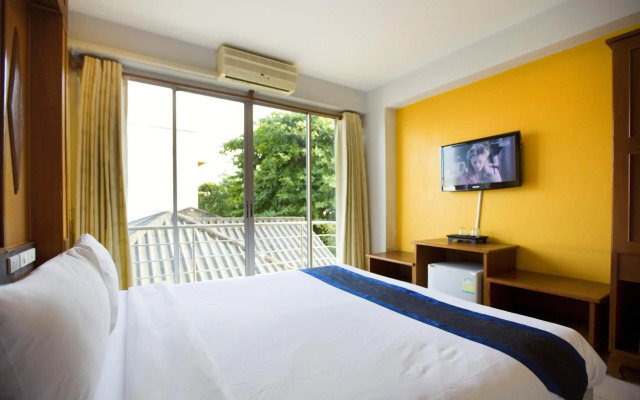 Lamphu Tree House Boutique Hotel