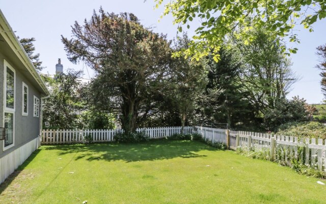 Orchard Lodge