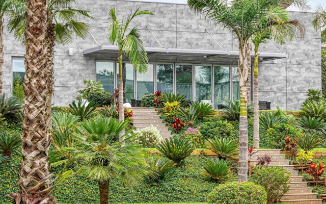 Novotel Convention And Spa