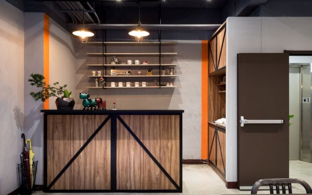 Taipei Travelers International Hostel