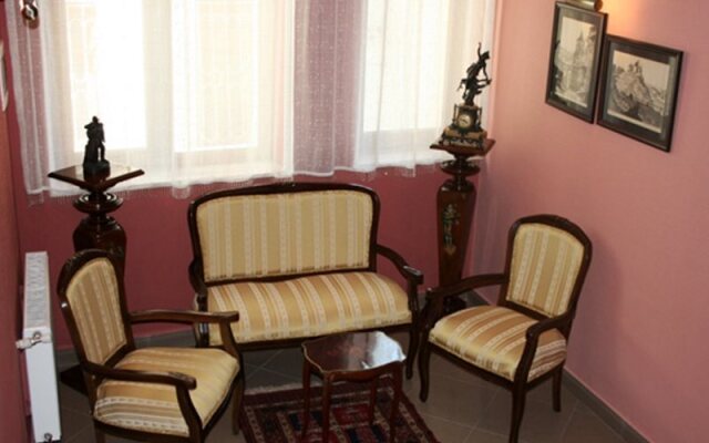 Buta Hotel