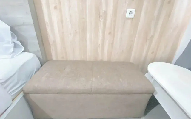 Well Furnished Studio At The Alton Apartment