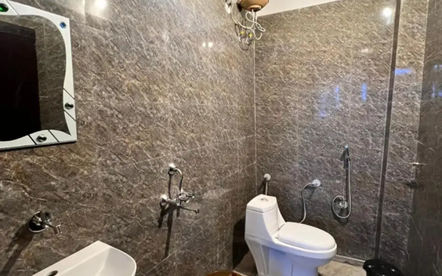 Suri Guest House