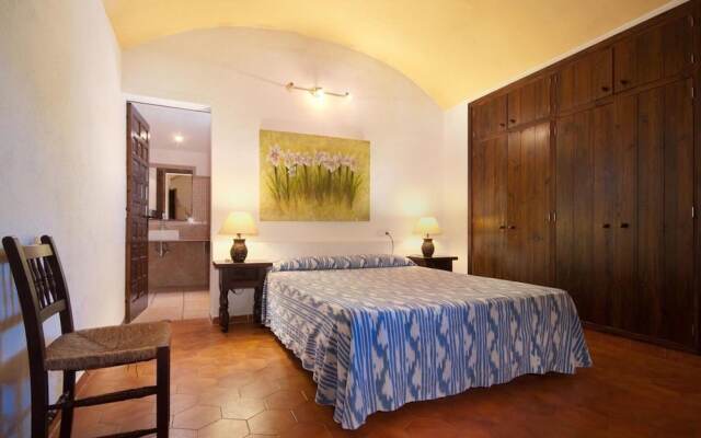 Villa - 4 Bedrooms with Pool and WiFi - 103163