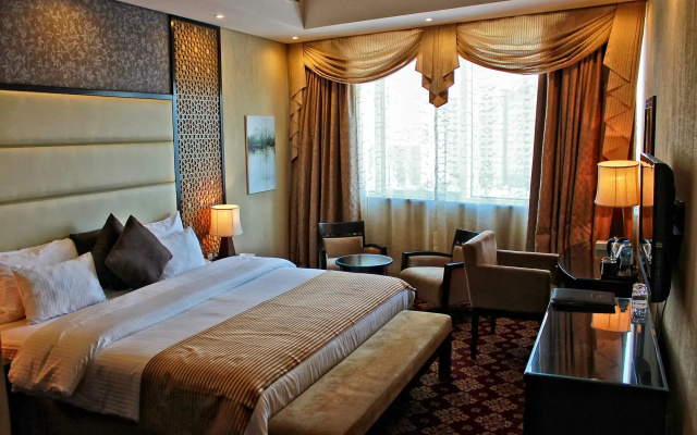 Paragon Hotel