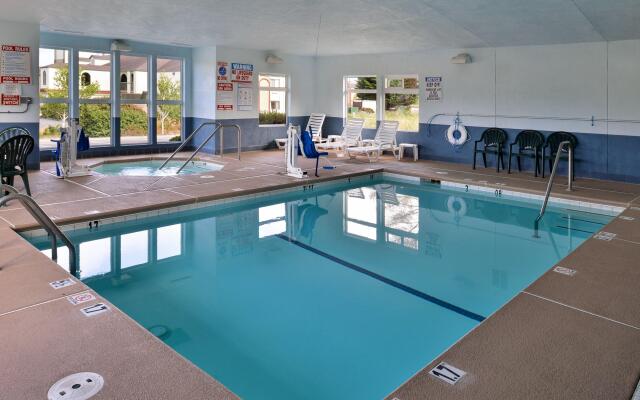 Comfort Inn & Suites Redwood Country