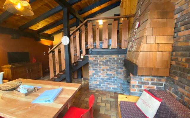 LA POMME DE PIN 1 Appartement avec terrasse