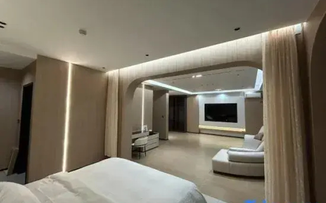 Heyue Hotel