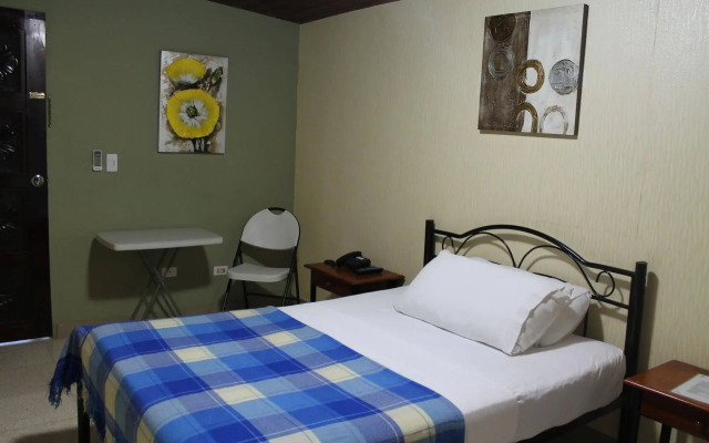Hostal Cocos Inn