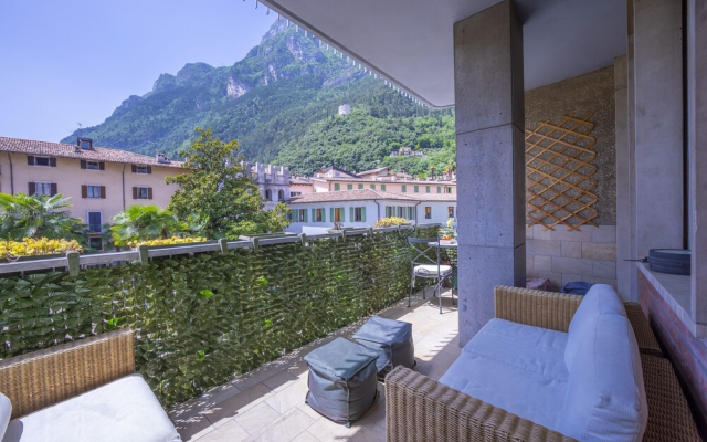 Riva Dante Apartment