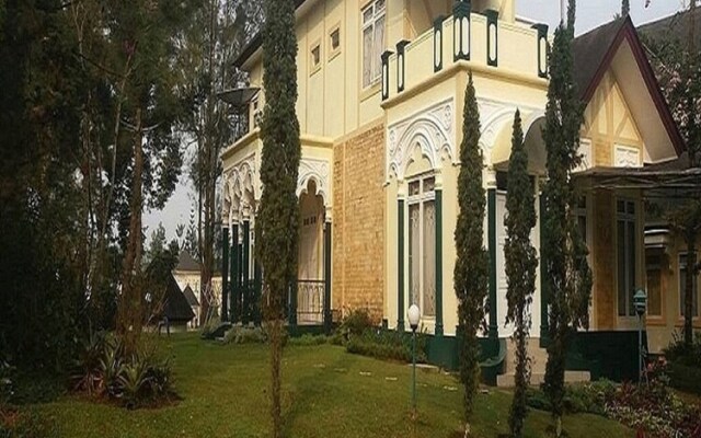 Villa Kota Bunga Protea