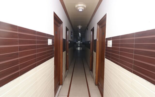 Collection O 28628 Hotel Himgiri Residency