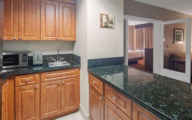 Best Western Plus Kendall Hotel & Suites