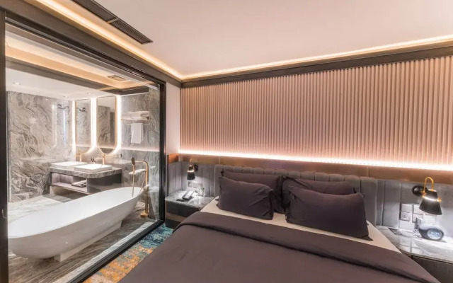 The All-Suite Pentacity Hotel Balikpapan