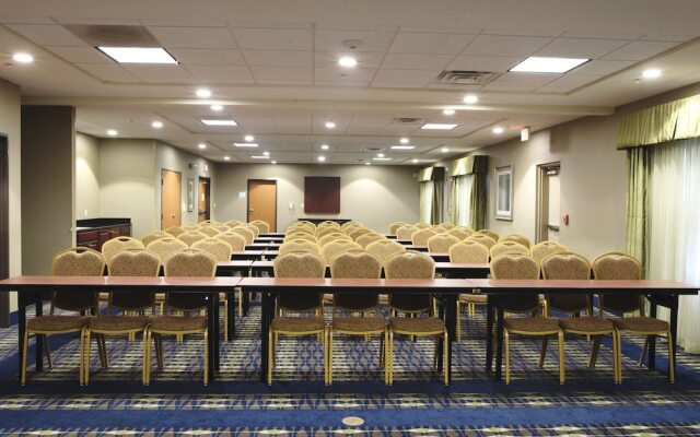 Holiday Inn Express Urbandale Des Moines