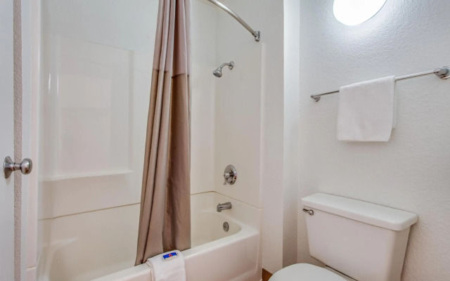 Motel 6 Fairfield, CA - North