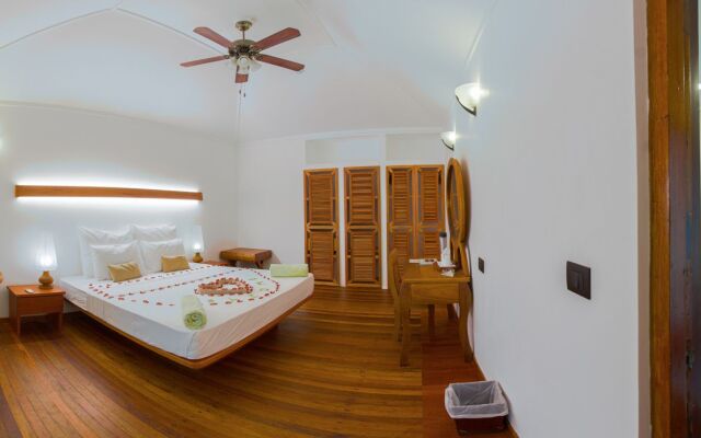 NAKAI Maayafushi Resort