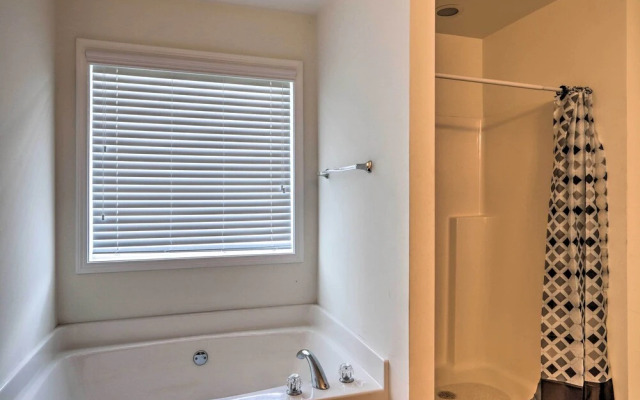 Family Getaway w/ Movie Room Near Atlanta!